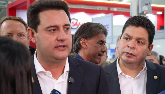 Foto - Assessoria  Ratinho Junior e Gugu Bueno destacam força do agro paranaense na abertura da AveSui 2025 em Cascavel